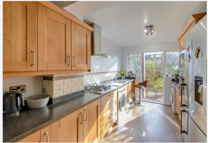 4 Bedroom Terraced House To Rent In New Road, London, E4