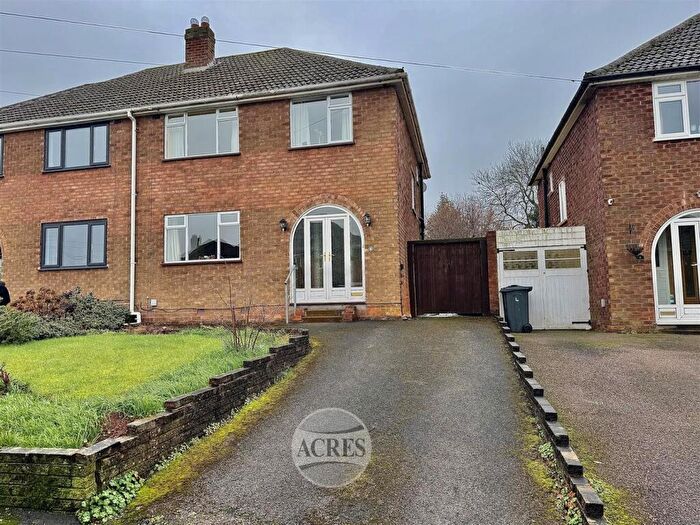 3 Bedroom Semi Detached House For Sale In Mayall Drive, Four Oaks, Sutton Coldfield, B75
