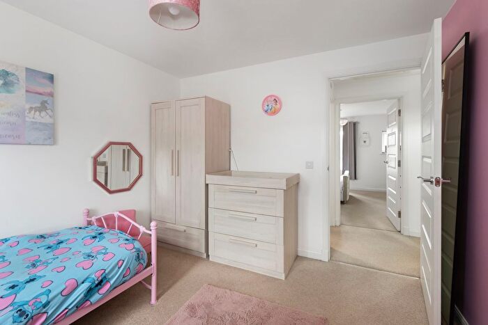 3 Bedroom Terraced House For Sale In Kirklands Park Street, Kirkliston, EH29