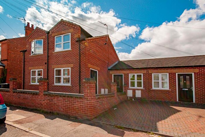 3 Bedroom House To Rent In A Pierrepont Road, West Bridgford, Nottingham, NG2