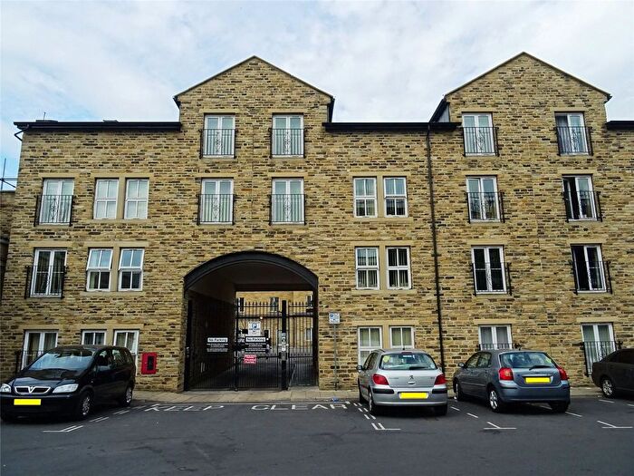 2 Bedroom Flat To Rent In Rawson Buildings, Rawson Road, Bradford, West Yorkshire, BD1
