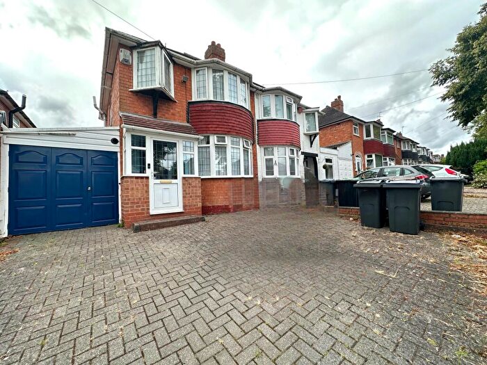 3 Bedroom Semi-Detached House To Rent In Saxondale Avenue, Yardley, B26