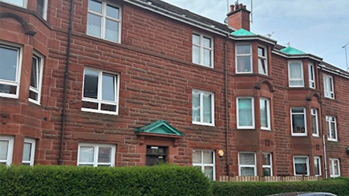 2 Bedroom Flat To Rent In Quentin Street, Glasgow, G41