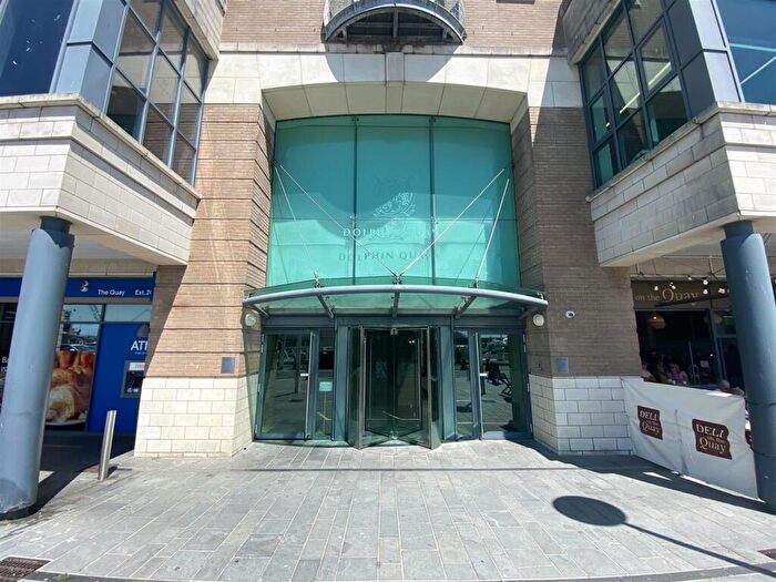 1 Bedroom Flat For Sale In Dolphin Quays, The Quay, Poole, BH15