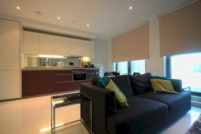 Flat To Rent In Baltimore Wharf, London, E14