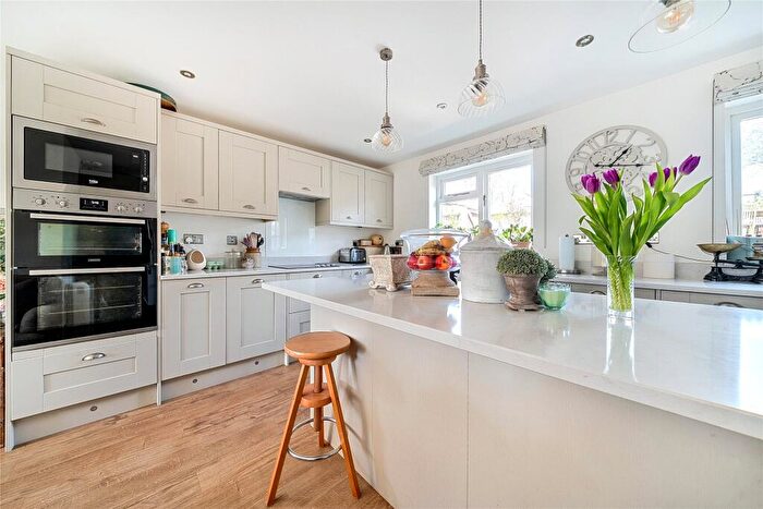 3 Bedroom End Of Terrace House For Sale In High Street, Dadford, Buckingham, Buckinghamshire, MK18