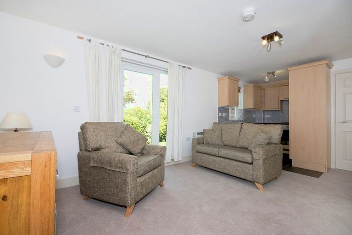 1 Bedroom Flat To Rent In Cumnor Hill, Cumnor, Oxford, OX2
