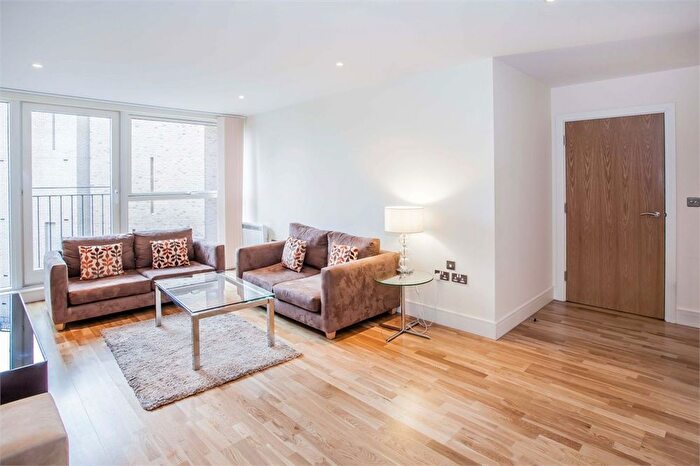 2 Bedroom Flat For Sale In Great Suffolk Street, London, SE1