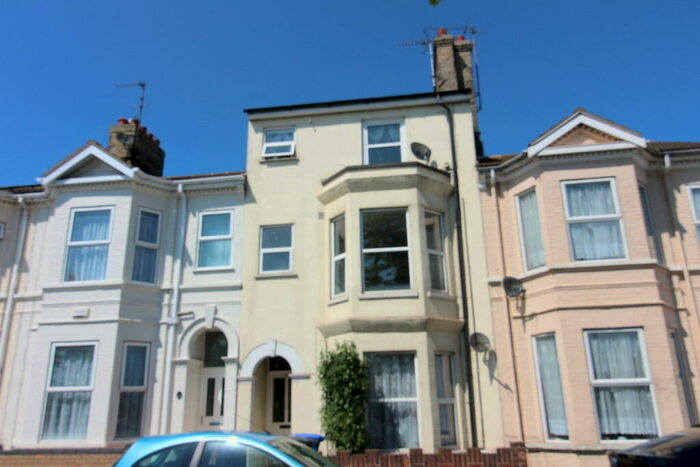 1 Bedroom Flat To Rent In Flat, Denmark Road, NR32