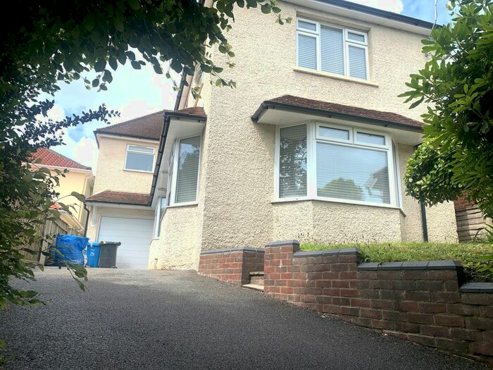 4 Bedroom Detached House To Rent In Ringwood Road, Poole, BH14