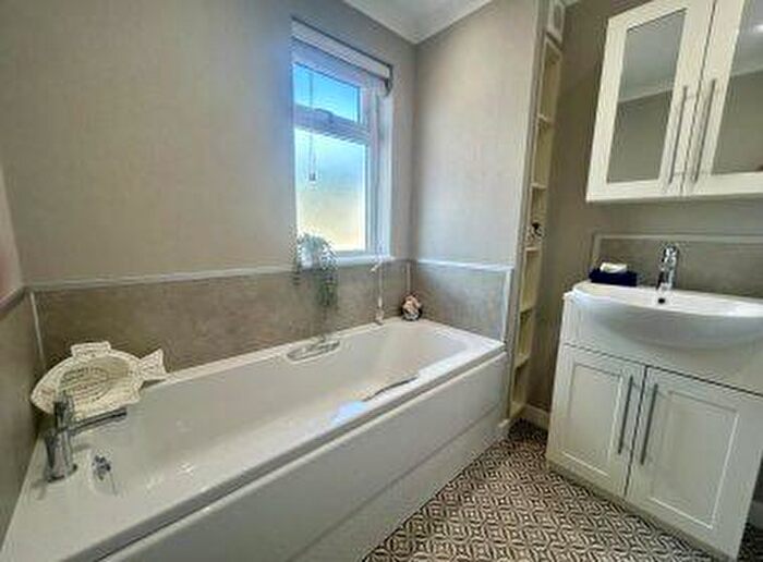 2 Bedroom Park Home For Sale In Tranquility Residential Park, EX34