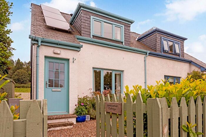 2 Bedroom Semi-Detached House For Sale In Caputh, Perth, PH1