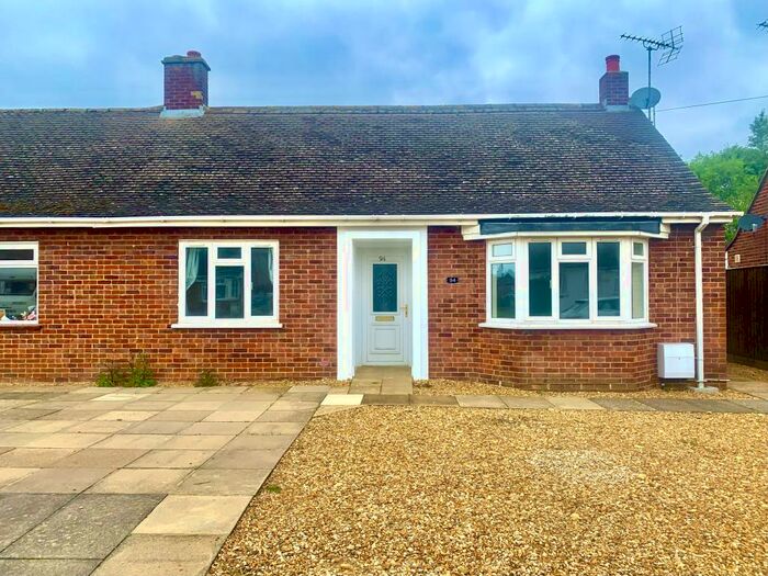 2 Bedroom Bungalow To Rent In Deerfield Road, March, PE15