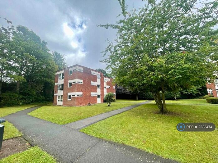 2 Bedroom Flat To Rent In Edencroft, Birmingham, B15