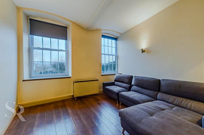 2 Bedroom Apartment For Sale In Slack Lane, Little Hayfield, SK22