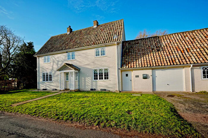 3 Bedroom Cottage For Sale In Hill Farm Cottage, Wennington, Huntingdon, PE28