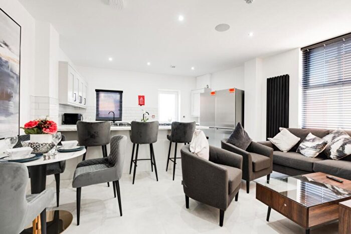 6 Bedroom House To Rent In Rathbone Road, Liverpool, L15