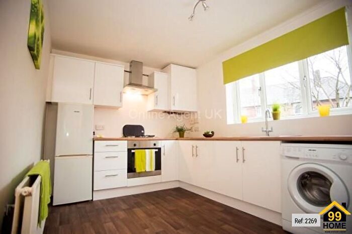 3 Bedroom Semi-Detached House To Rent In Wythenshawe, Manchester, Greater, M22