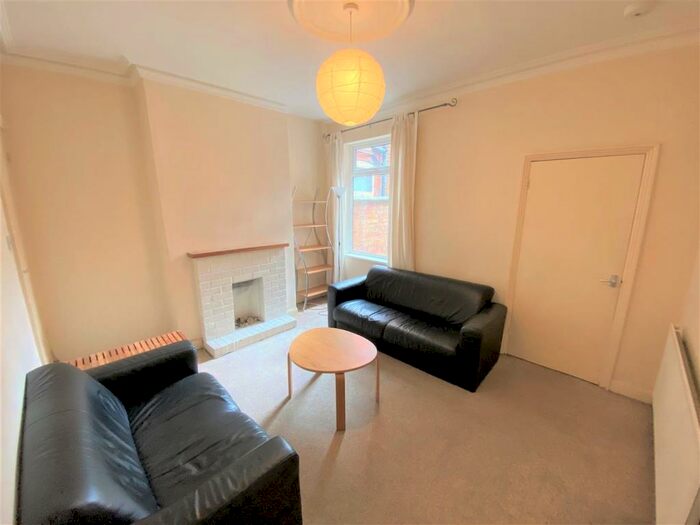 3 Bedroom Terraced House To Rent In Gaul Street, Leicester, LE3