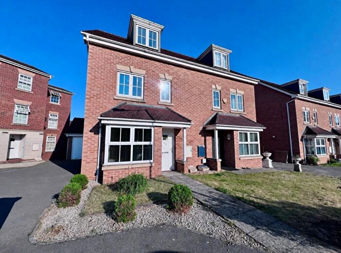 4 Bedroom Semi-Detached House To Rent In Sargeson Road, Armthorpe, DN3