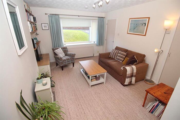 2 Bedroom Semi-Detached House For Sale In Blair Gardens, Gourock, PA19