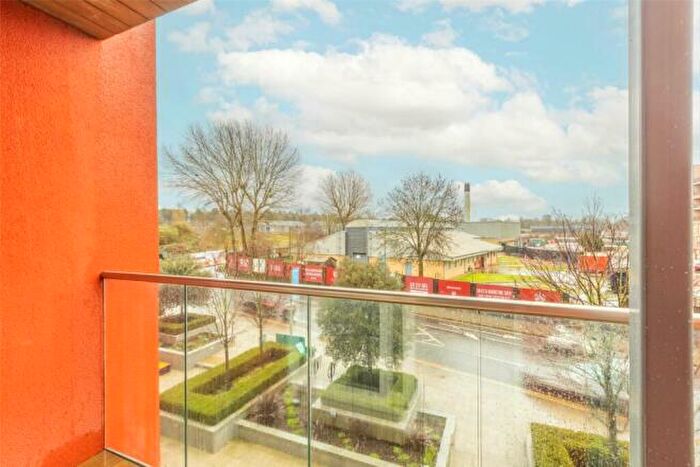1 Bedroom Flat For Sale In Boulevard Drive, London, NW9