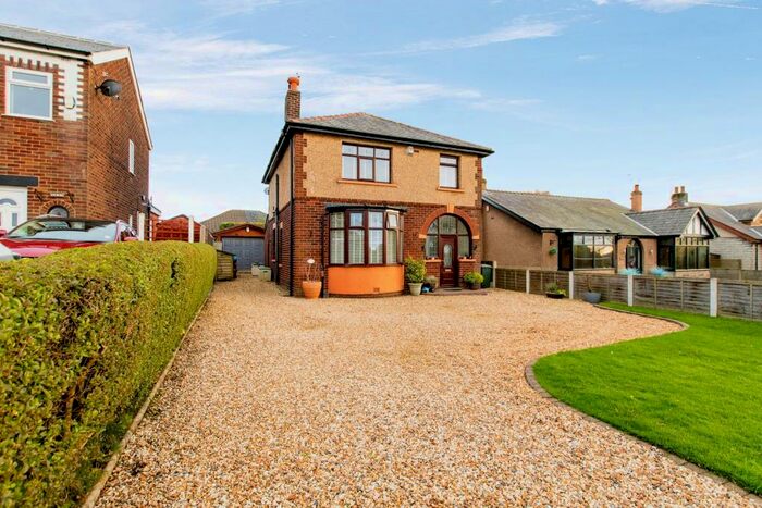 3 Bedroom Detached House For Sale In Chorley Road, Withnell, Chorley, PR6