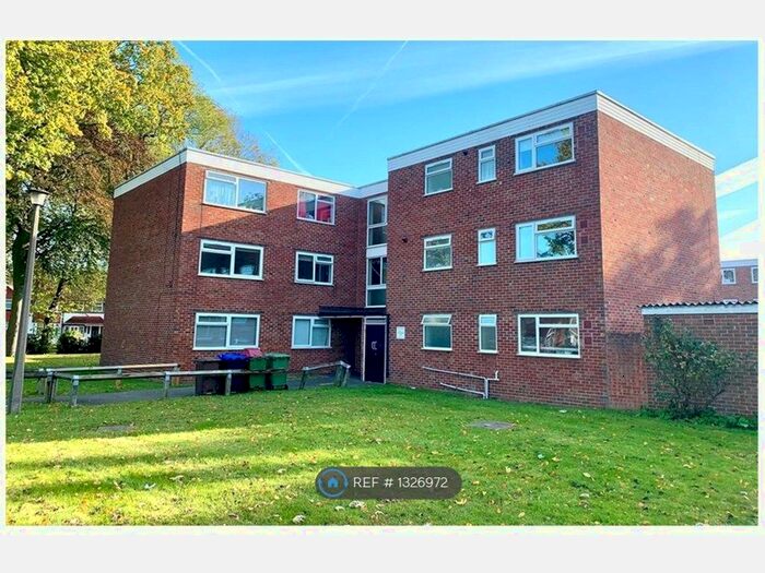 2 Bedroom Flat To Rent In Nightingale Road, Carshalton, SM5