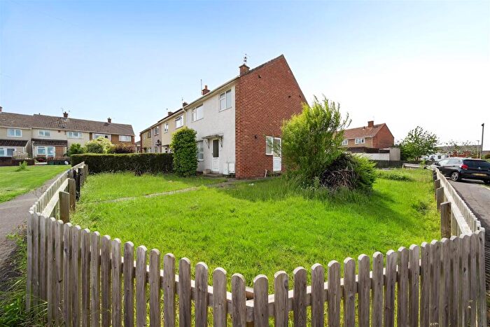 3 Bedroom End Of Terrace House For Sale In Warwick Road, Keynsham, Bristol, BS31