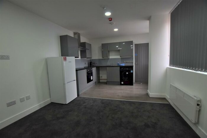 Studio To Rent In Burleys Way, Leicester, LE1