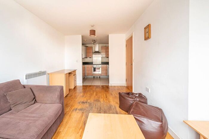 1 Bedroom Flat To Rent In Stratford, Stratford, London, E15