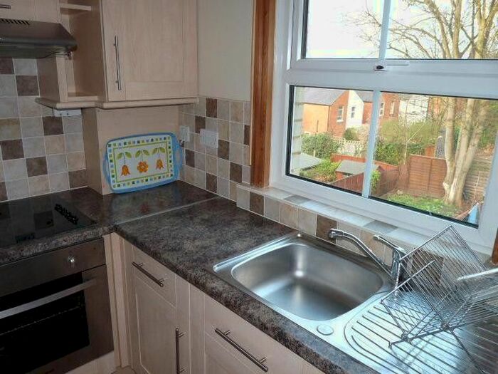 2 Bedroom Flat To Rent In Cranbury Road, Reading, RG30