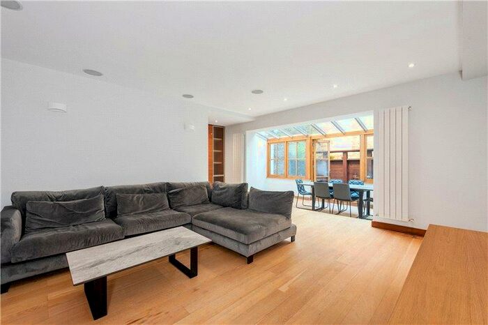 2 Bedroom Apartment To Rent In B, Harcourt Terrace, London, SW10