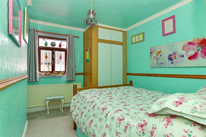 2 Bedroom Semi-detached House For Sale In St. John's Road, Faversham, Kent, ME13