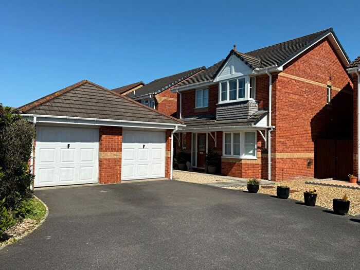 4 Bedroom Detached House For Sale In Priestley Way, Burnham-On-Sea, TA8
