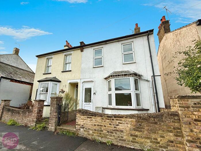 3 Bedroom Property To Rent In New Road, Great Wakering, SS3