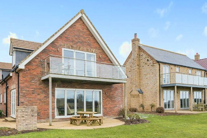 4 Bedroom Detached House For Sale In Britannia Drive, The Bay, Filey, YO14