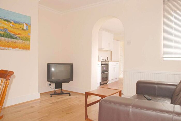 3 Bedroom Semi-Detached House To Rent In Stoughton Road, Stoughton, Guildford, GU2