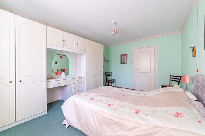 1 Bedroom Apartment For Sale In Green Lane, The Fountains Green Lane, L39