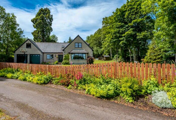 6 Bedroom Detached House For Sale In Kingsford Road, Alford, AB33