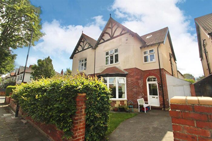 6 Bedroom Semi Detached House For Sale In Briar Avenue, Whitley Bay, NE26