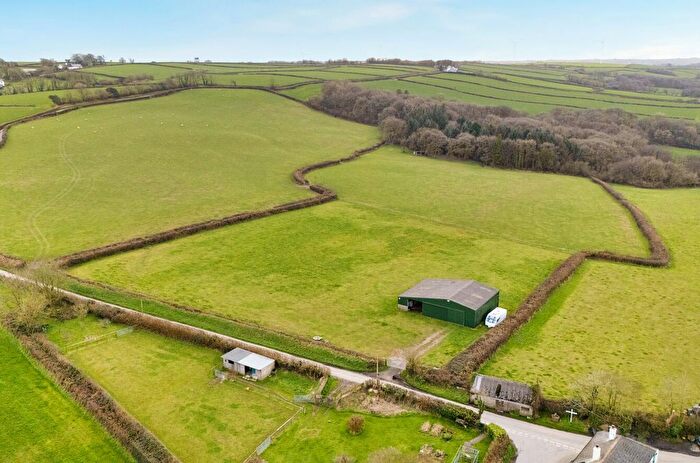 Detached House For Sale In Kenapark, Hoarestone Cross, Buckland Brewer, EX38