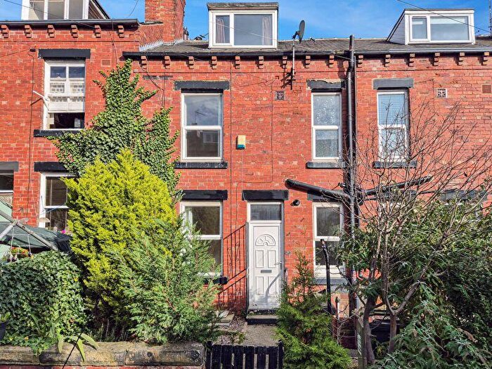 2 Bedroom Terraced House For Sale In Highbury Terrace, Leeds, LS6
