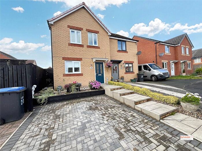 3 Bedroom Semi-Detached House For Sale In Viscount Close, Catchgate, Stanley, DH9
