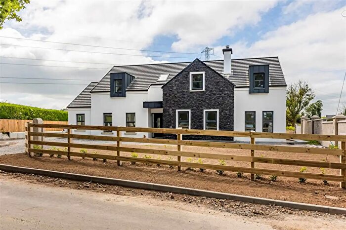 5 Bedroom Detached House For Sale In Windmill Road, Royal Hillsborough, BT26