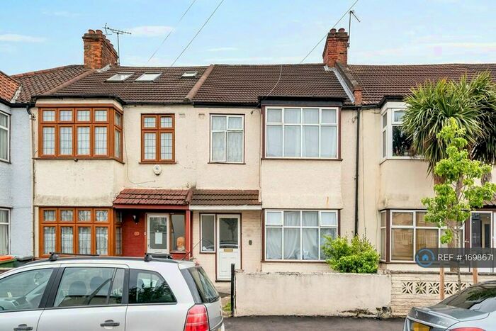 3 Bedroom Terraced House To Rent In Dorset Road, London, E7