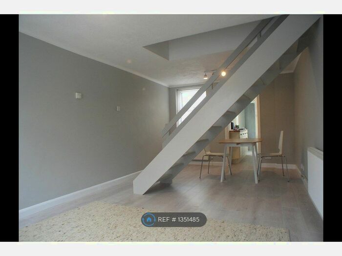 2 Bedroom Terraced House To Rent In East Street, Leighton Buzzard, LU7