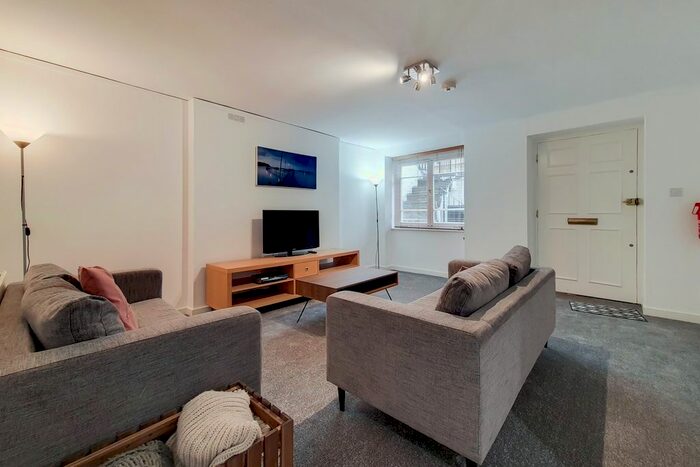 2 Bedroom Flat To Rent In Gloucester Place, London, NW1