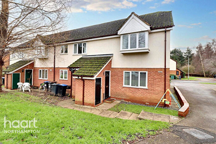 1 Bedroom Maisonette To Rent In Swinford Hollow, Northampton, NN3