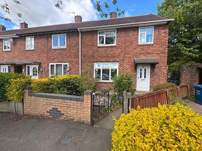 3 Bedroom Terraced House For Sale In Dunlop Close, Benton, NE7